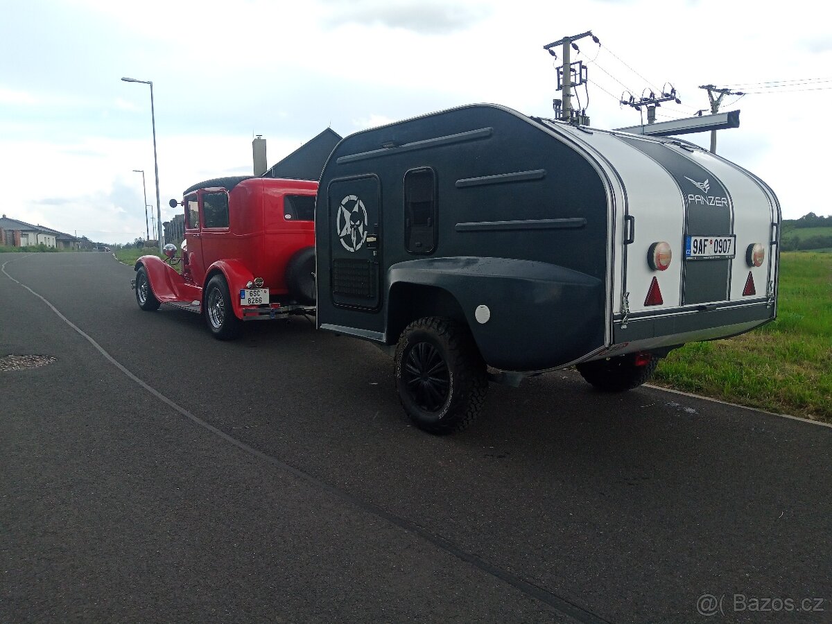 Ford Model A tudor & Panzer - 2