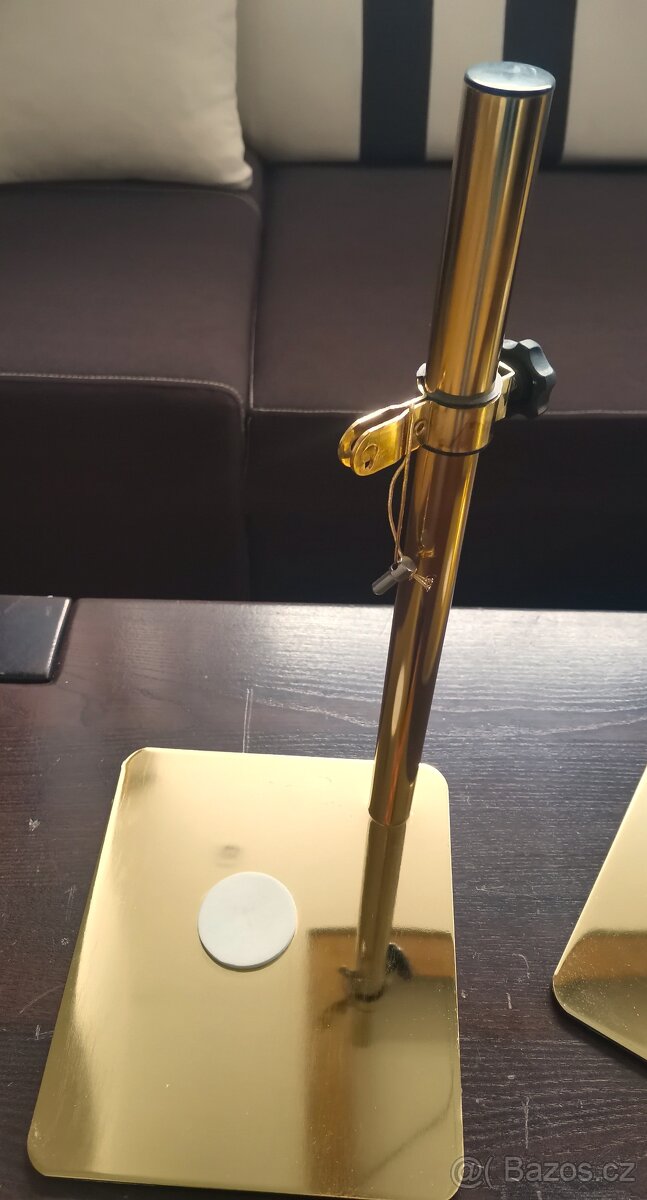 zlatý stojan na saxofon -výškově nastavitelný - 2