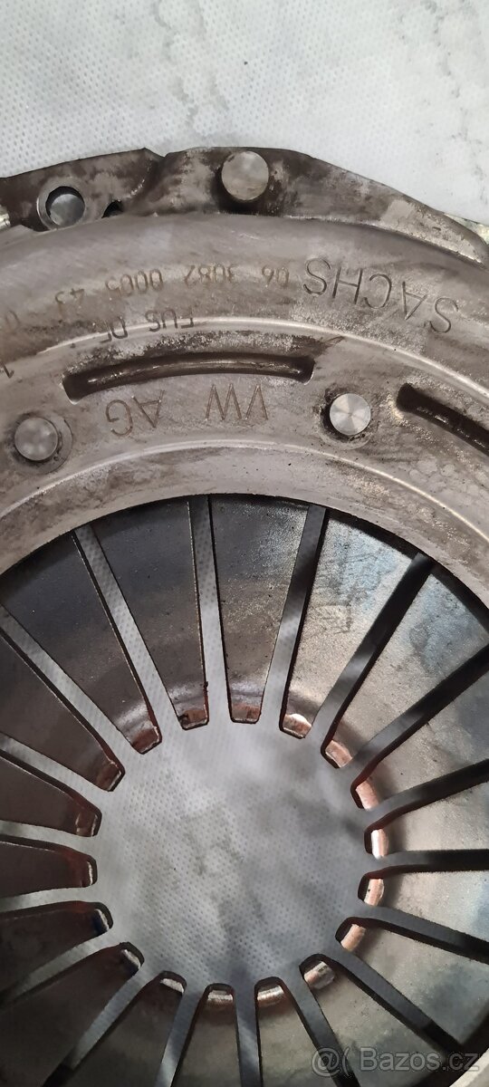 Spojkova Sada na Skoda Scout s dvouhmotou - 2