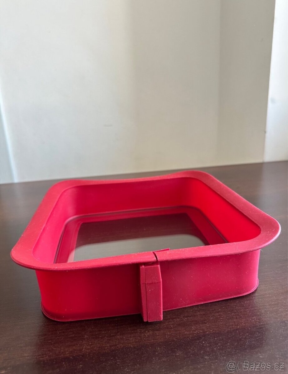 Silikonová dortová forma čtvercová, 24x24 cm - 2