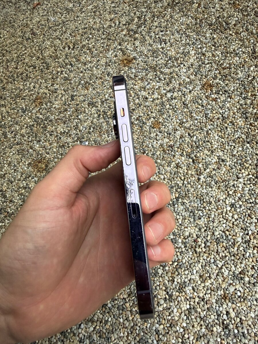 IPhone 14 Pro - baterie 100% - 2