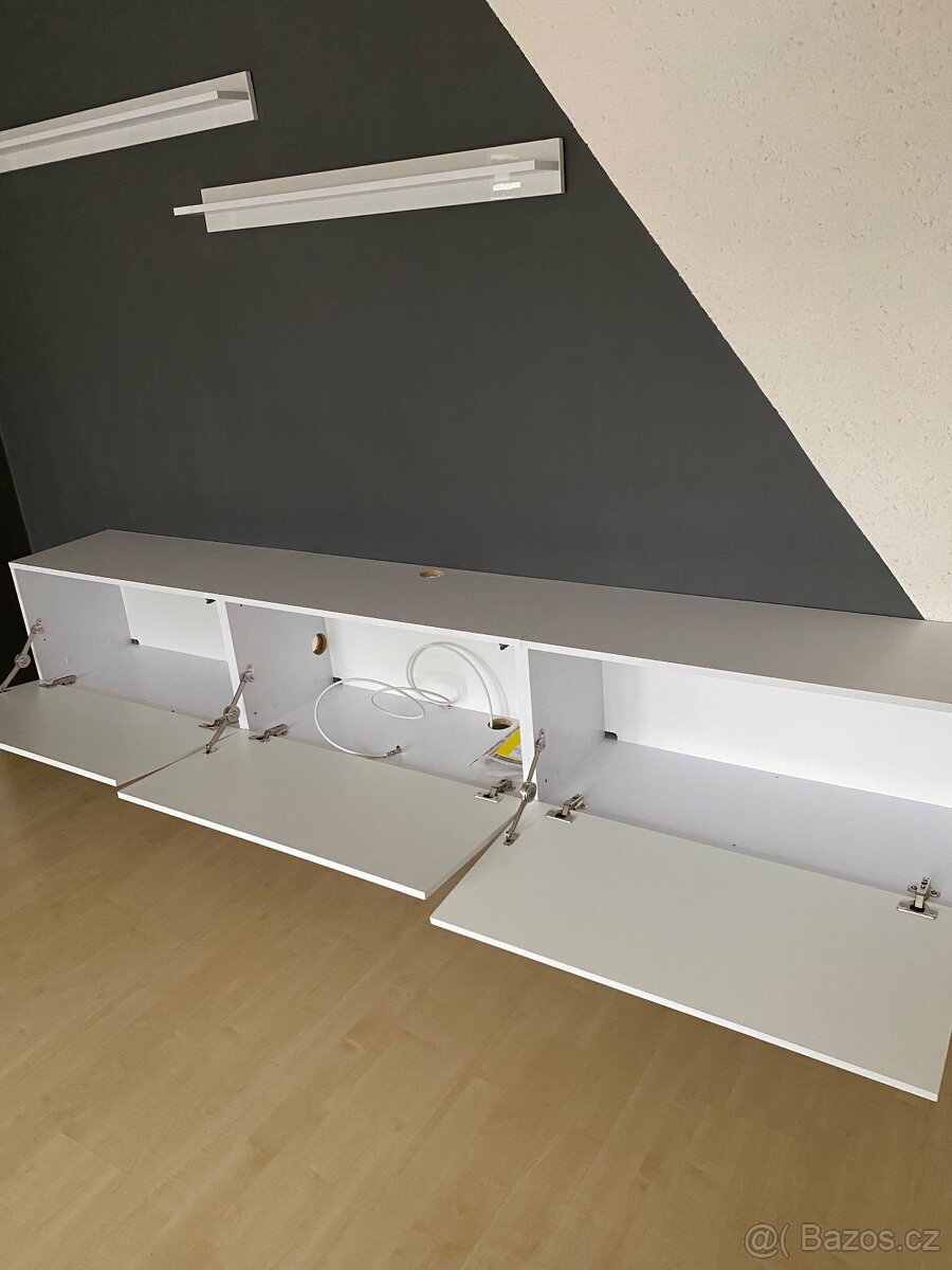 Obývací TV stěna - 2