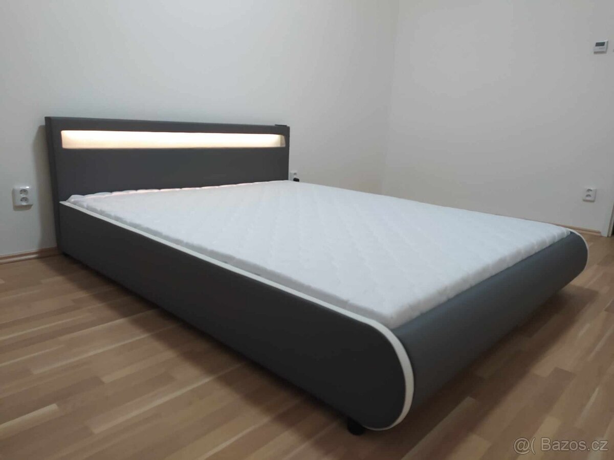 Postel dizajnová nová z eco kůže s led osvětlením NOVÁ - 2