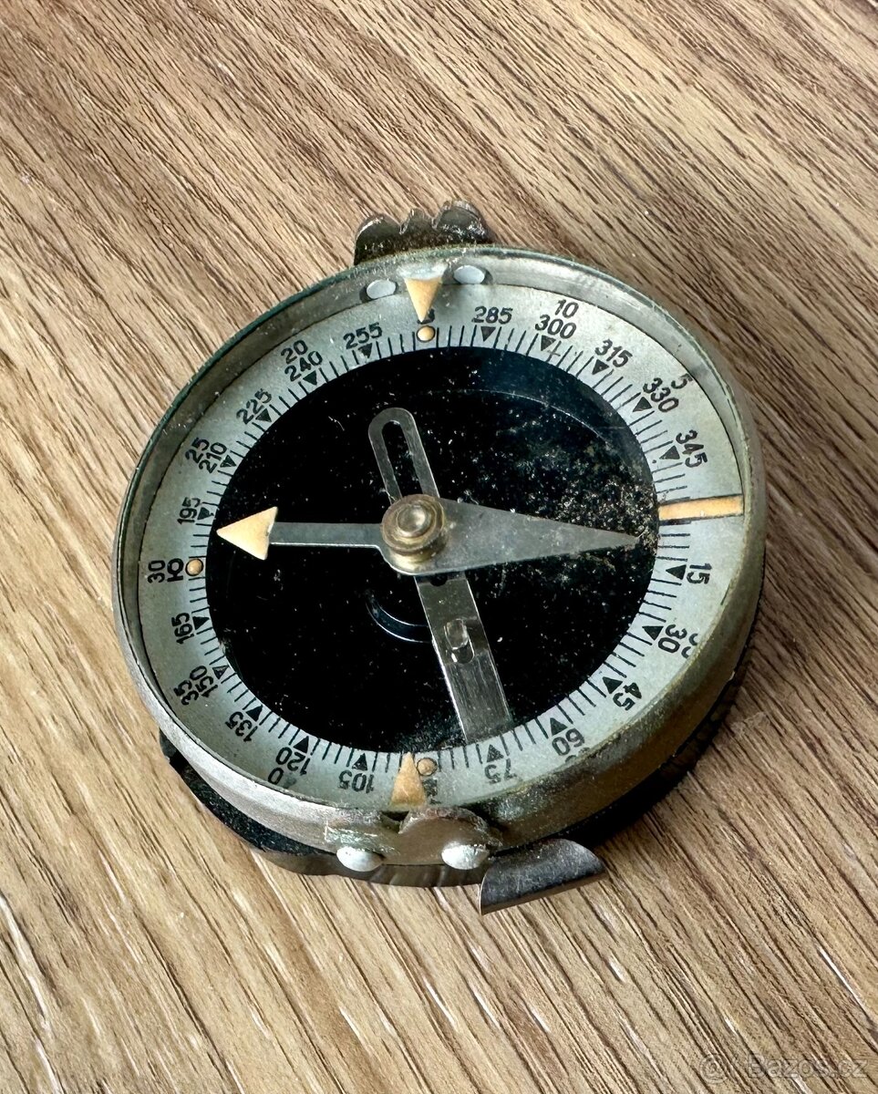 Starý vojenský kompas bez řemínku - 2