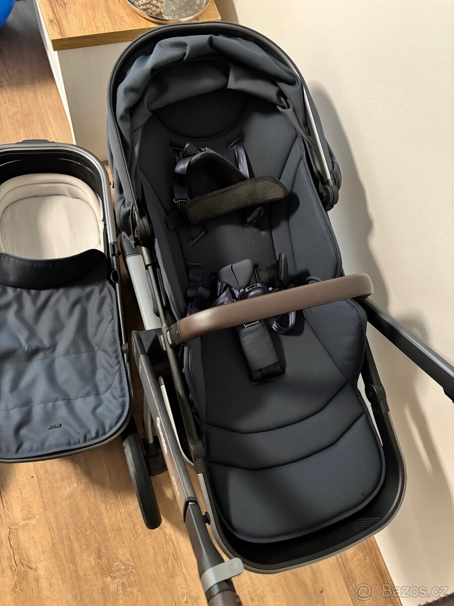 Prodám Joolz Day 5 v barvě Navy Blue - 2