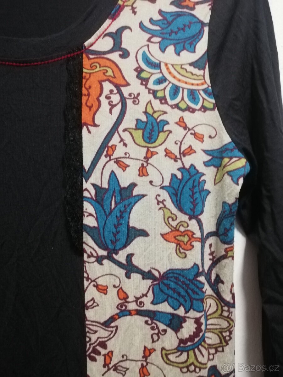 Krásné dámské šaty - 2