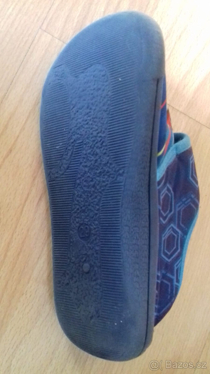 Papuče s tlapkovou patrolou - velikost 29 - 2