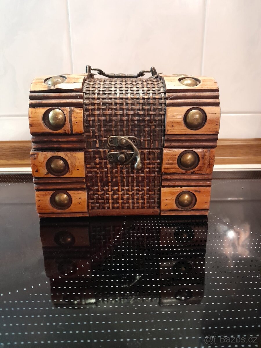 Dřevěná truhlička - 2