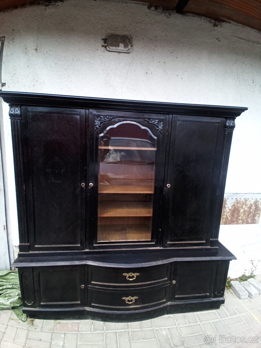 starožitna skřin - 2