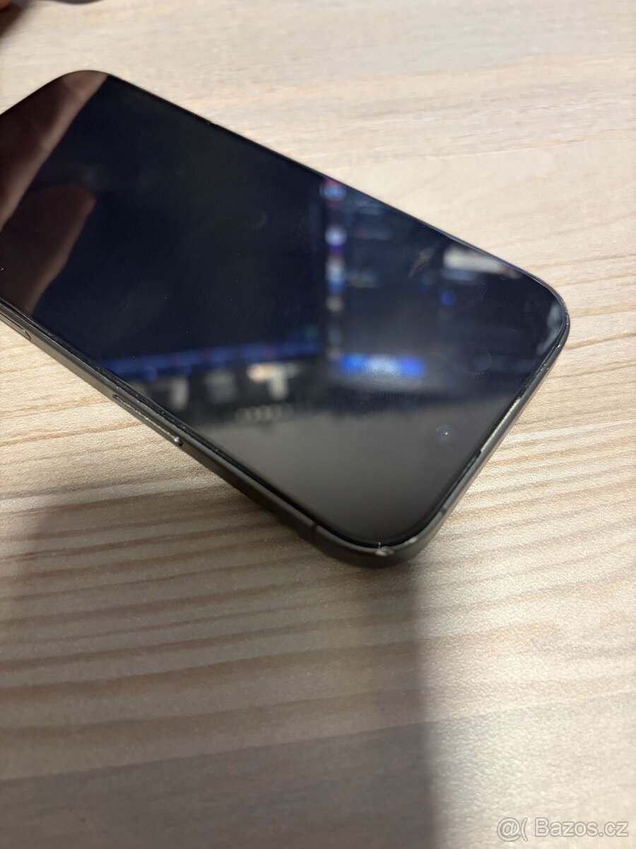 Iphone 17 256gb černý - 2