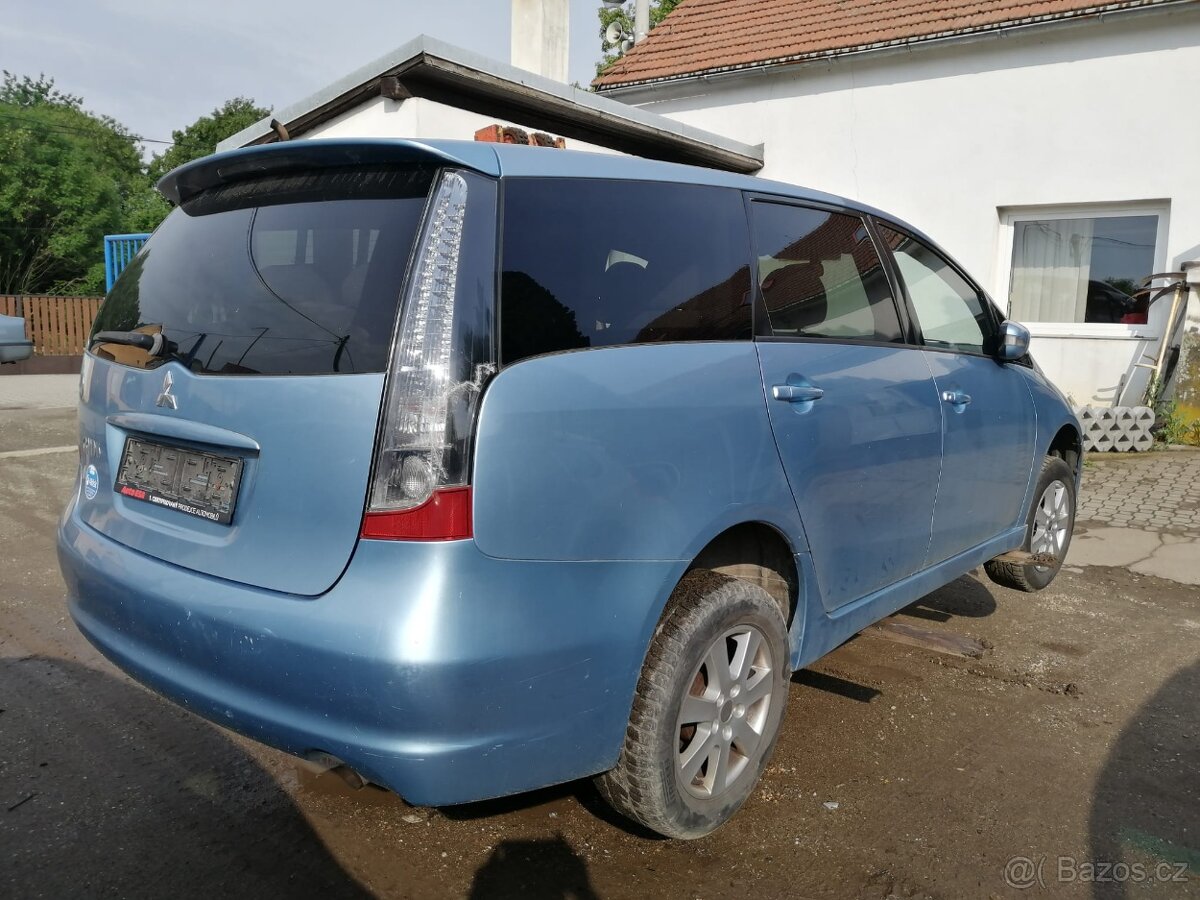 Mitsubishi Grandis 2.4B - 2