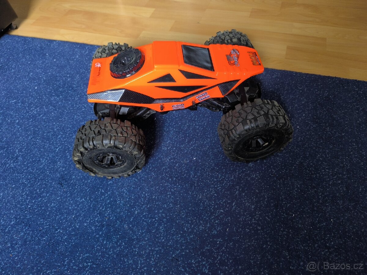 RC auto DF Models / Mali Racing Crawler 4WD. - 2