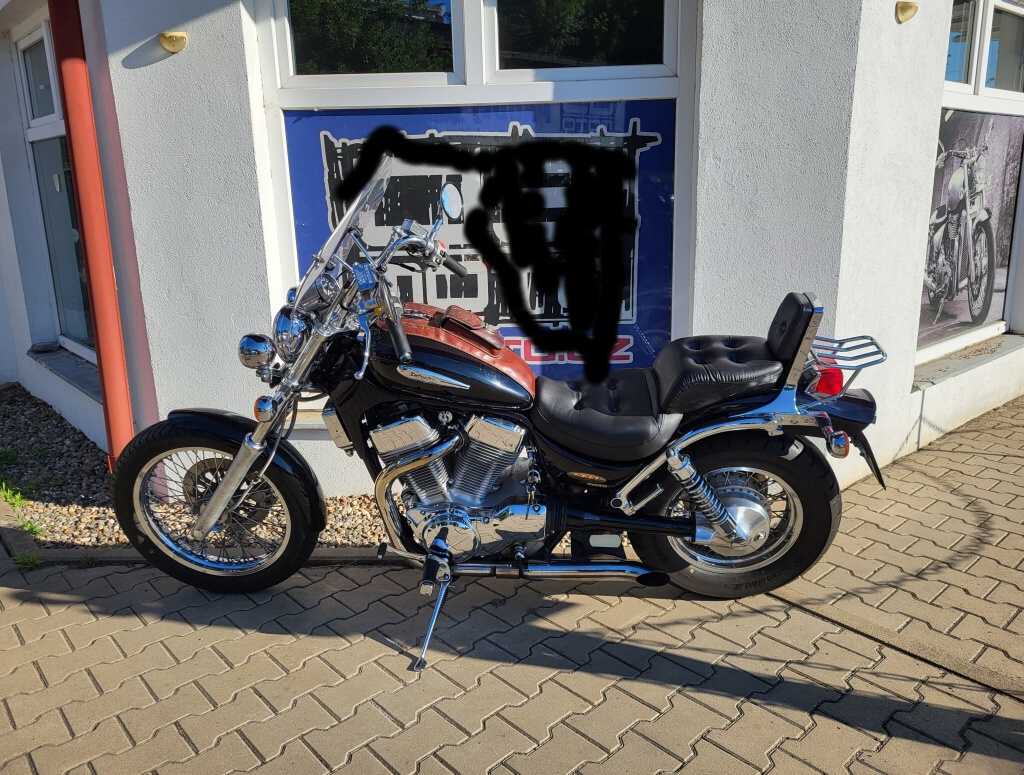 Suzuki VS 1400 Intruder - 2