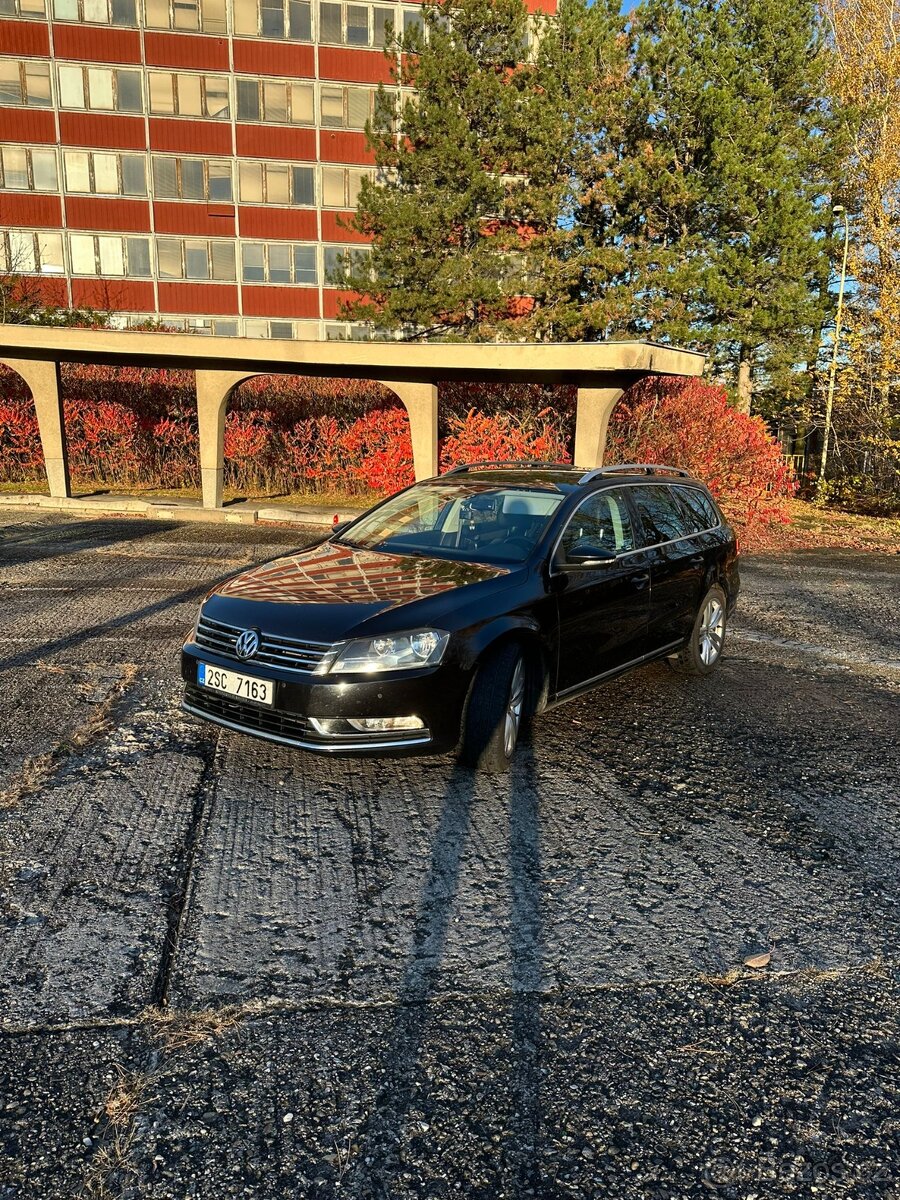 VW Passat B7 Highline s DSG - 2