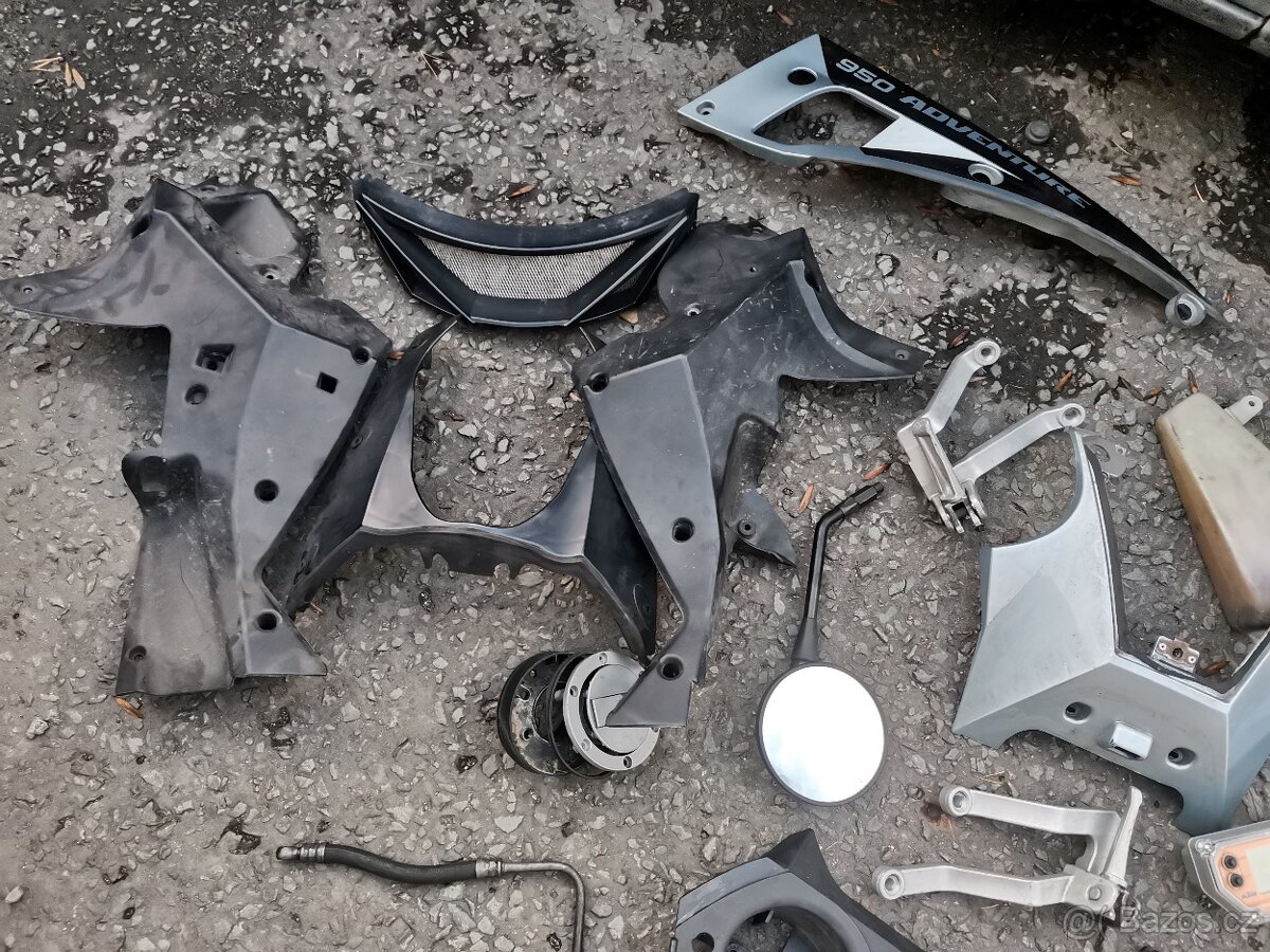 KTM 950 Adventure NÁHR. DÍLY - 2