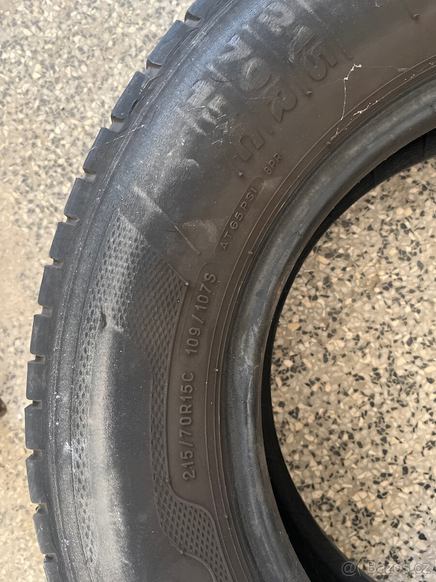 Kleber 215/70 r15c letní - 2
