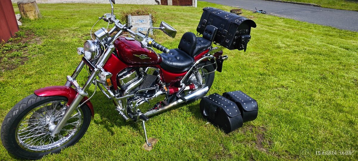 Suzuki intruder VS 1400 S83 - 2