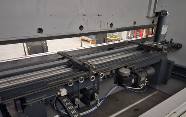 Lisy - ohraňovací CNCL K 170 3100 TS1 - 2