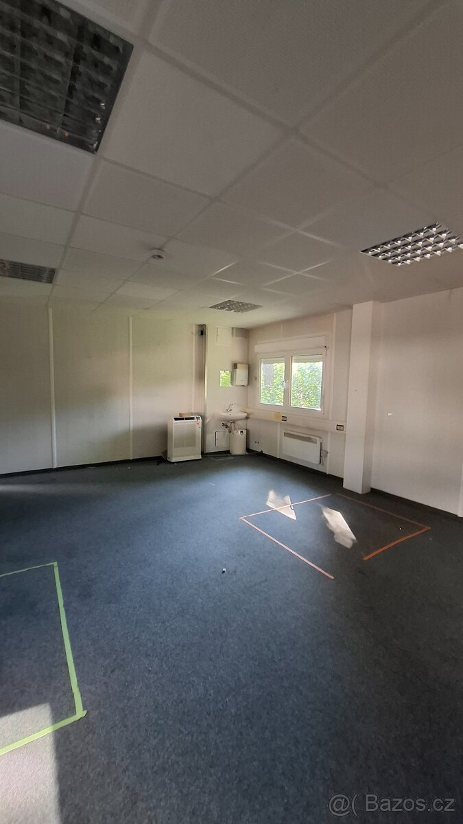 Sestava 18 kontejnerů - 2