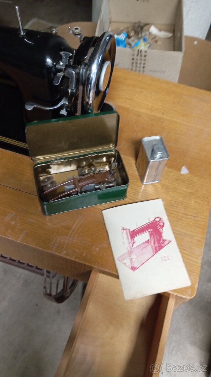Šicí stroj - 2