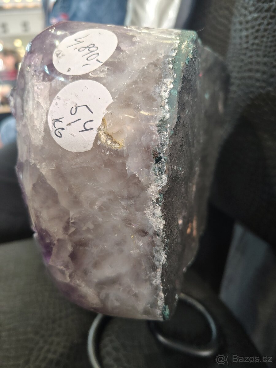 Ametyst na stojánku - 2