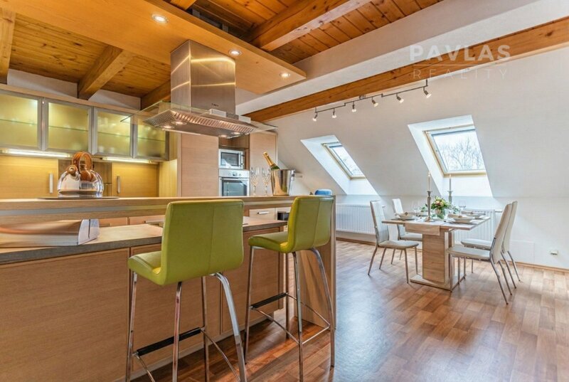 Pronájem velkého bytu 2+1, 94 m² s terasou 16 m² a vlastním - 2