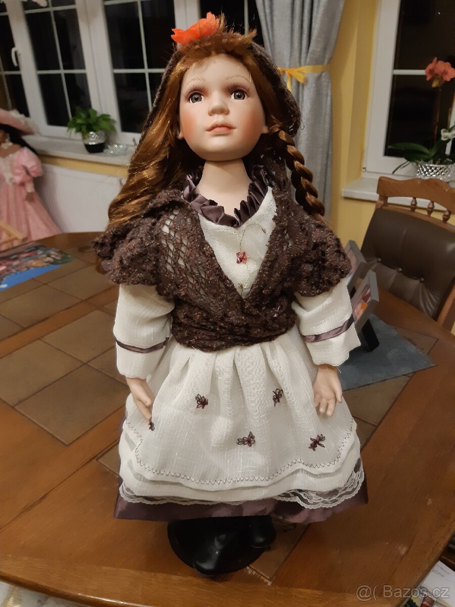 Porcelánová sběratelská panenka - 2
