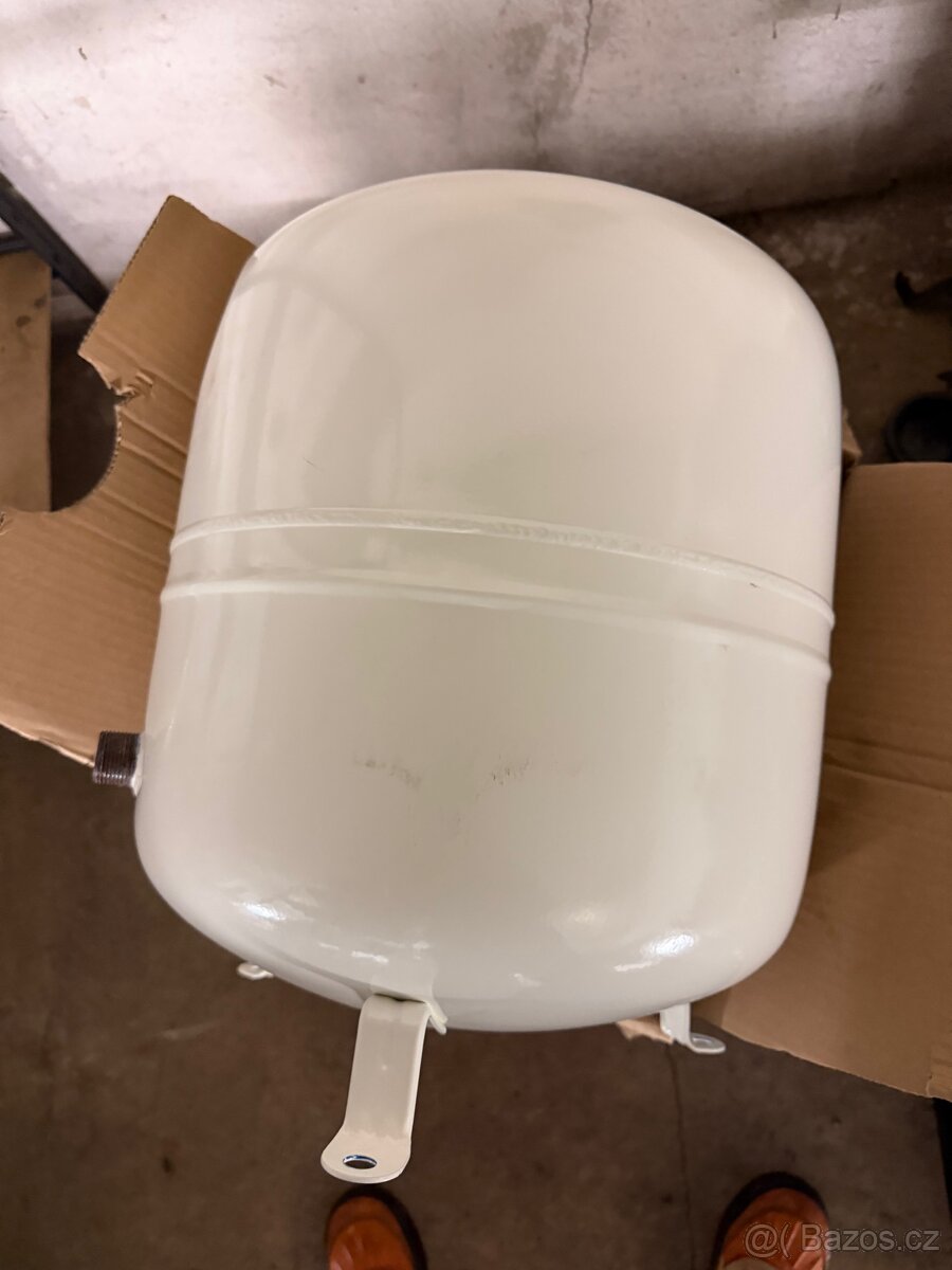 Expanzní nádoba 35L - 2