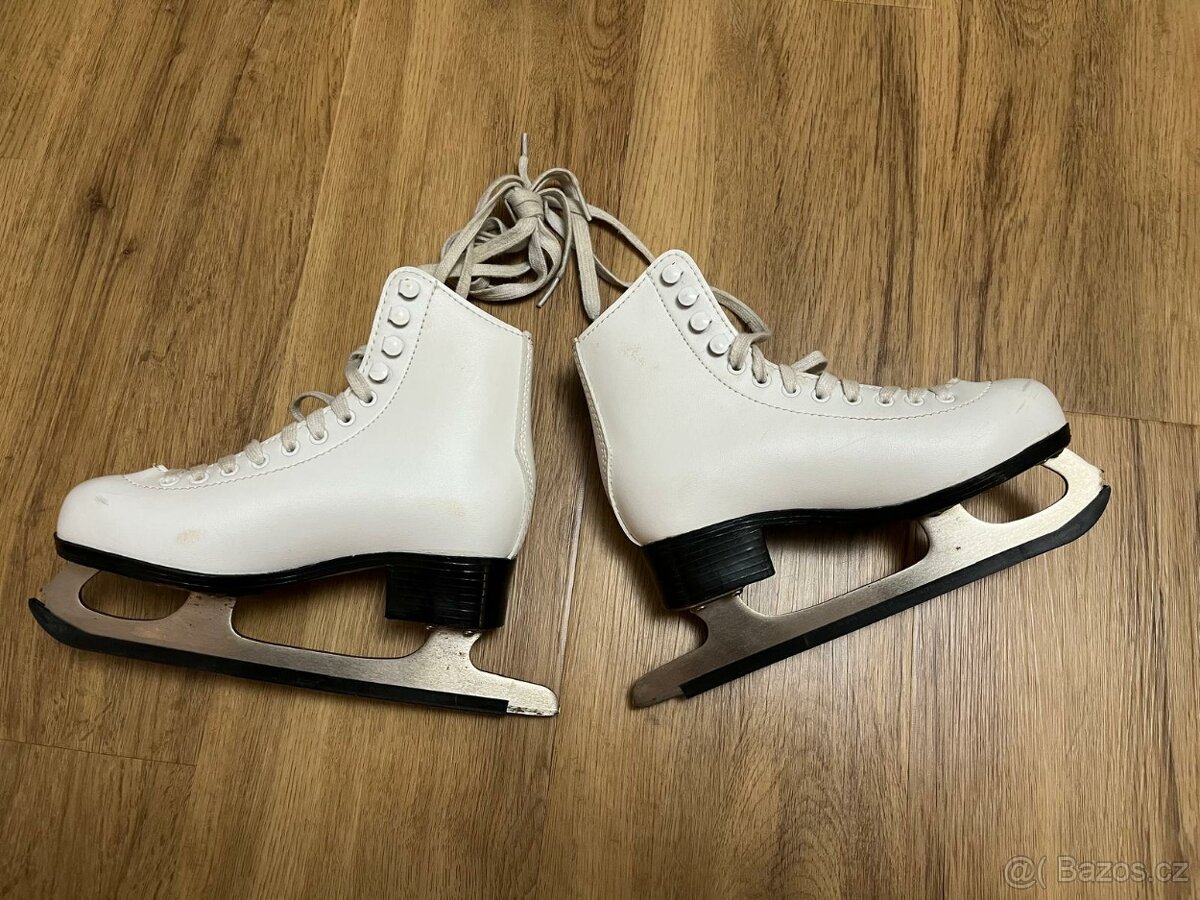 Prodám dívčí brusle Crowned, EU 33 - 2