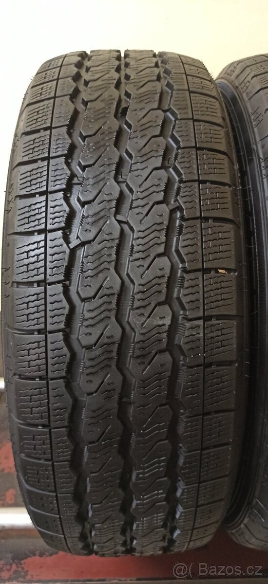 Radar Argonite Alpine 225/55 R17C 109/107T 7,5 mm - 2