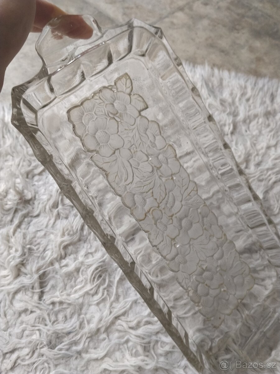 Skleněný broušený tác - 2