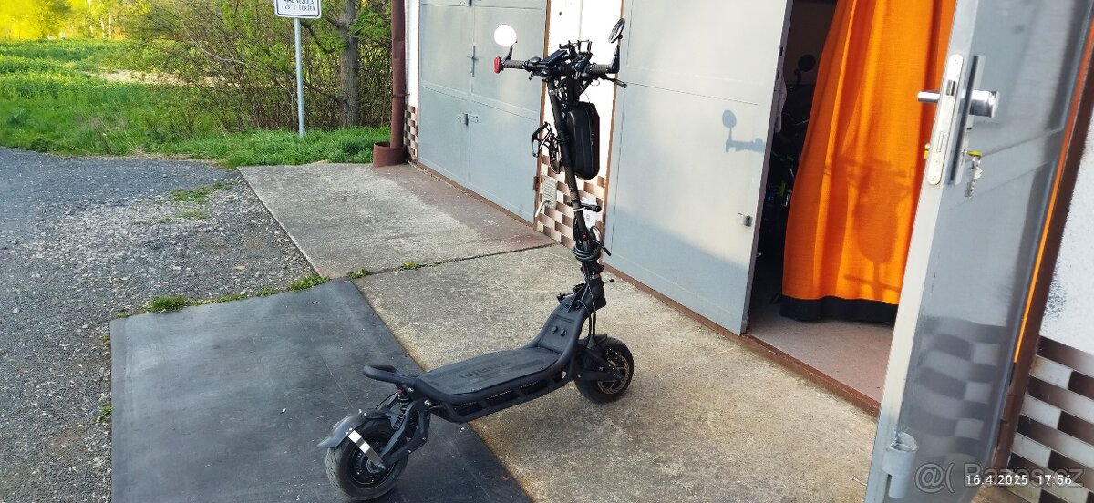 Elektrokoloběžka Nami Burn - 2