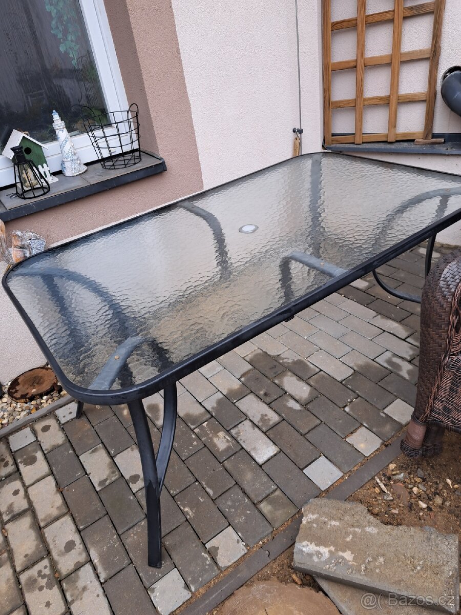 Zahradní stůl - 2