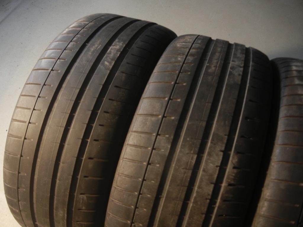 Letní pneu Vredestein 245/45R19 - 2