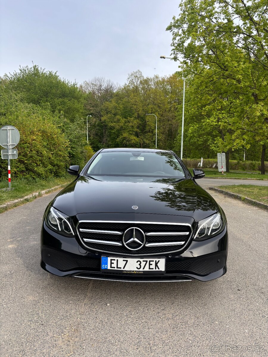 Mercedes-Benz E300e - 2