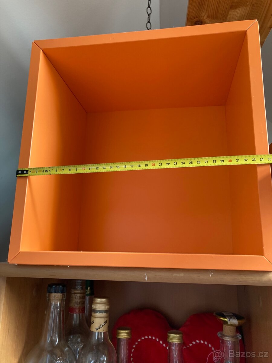 Poličky barevné IKEA - 2