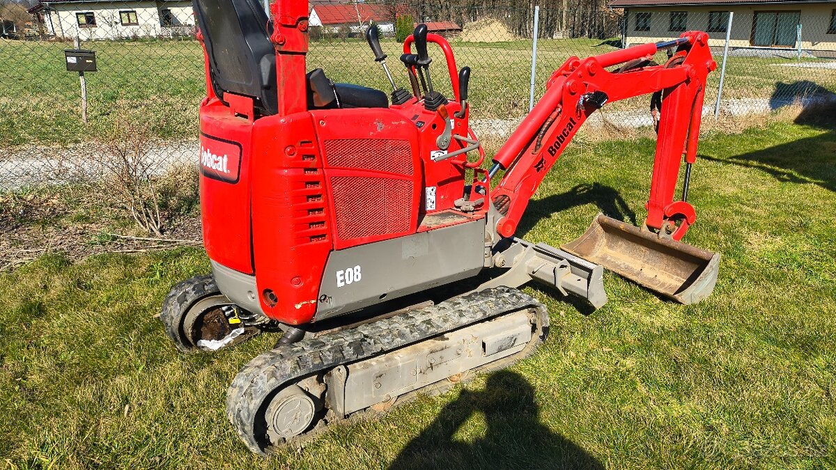 Bobcat E08 - 2
