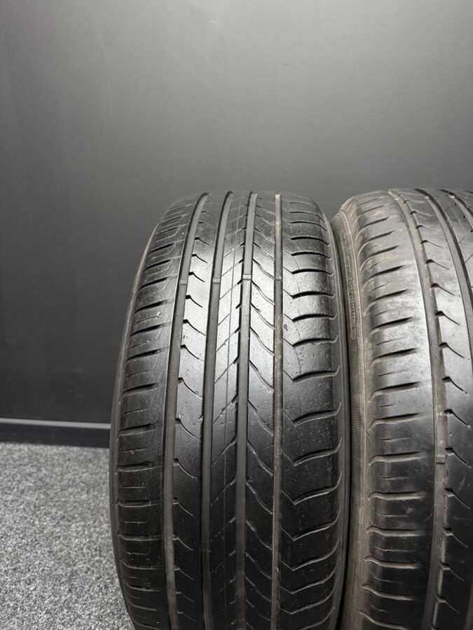 Sada pneu GoodYear 235/60/17 102V - 2