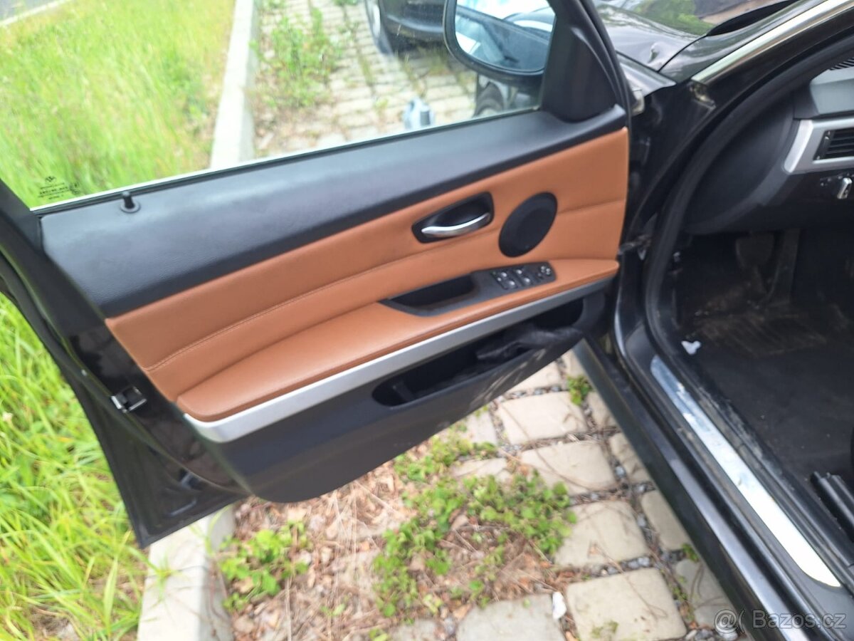 Interiér BMW e91, manuální,vyhřívané - 2