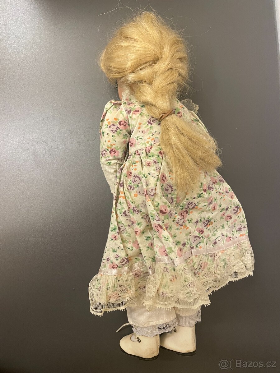 Panenka s porcelánovou hlavou - 2