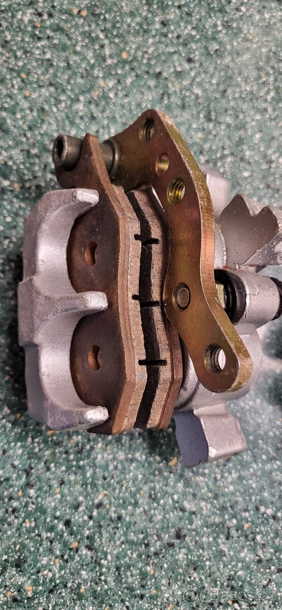 Suzuki LTR 450 - nové přední brzdy