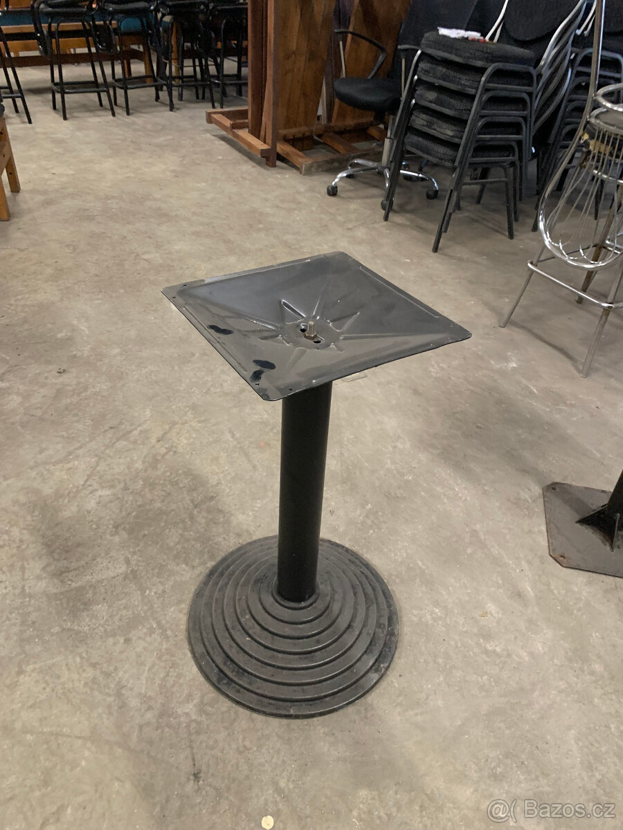 Stolová podnož černá - 2