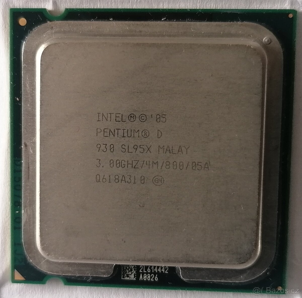 Intel Pentium D 3,0 GHz, 4 Mb cache, 800 MHz FSB. - 2
