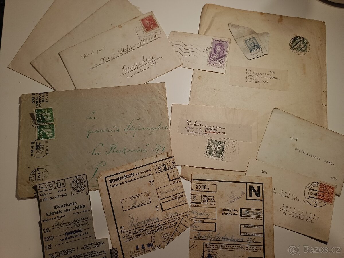 Dopisy, obálky s logy firem a další - 2