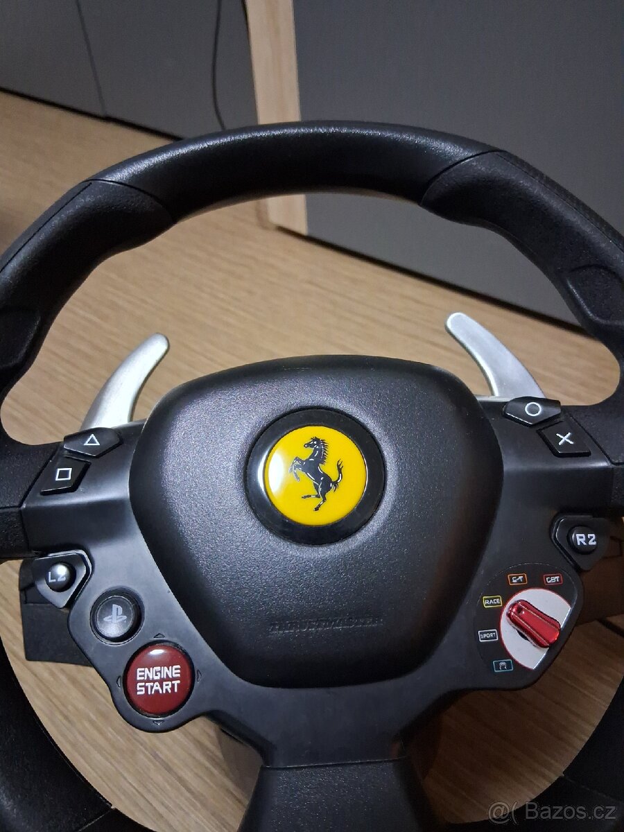 Herní volant z řady Thrustmaster T80 - 2