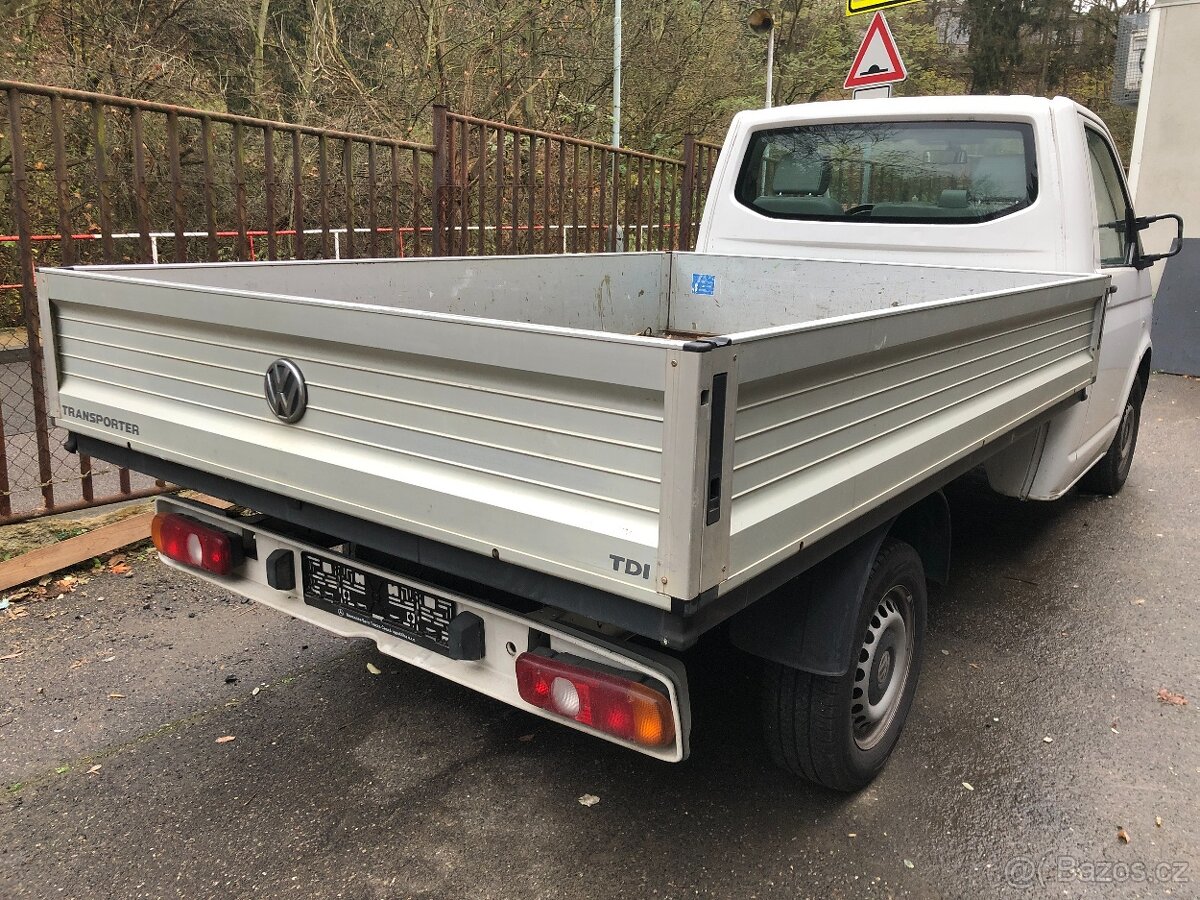 Volkswagen Transporter Valník 2.0 TDI rv. 10/2011 - 2