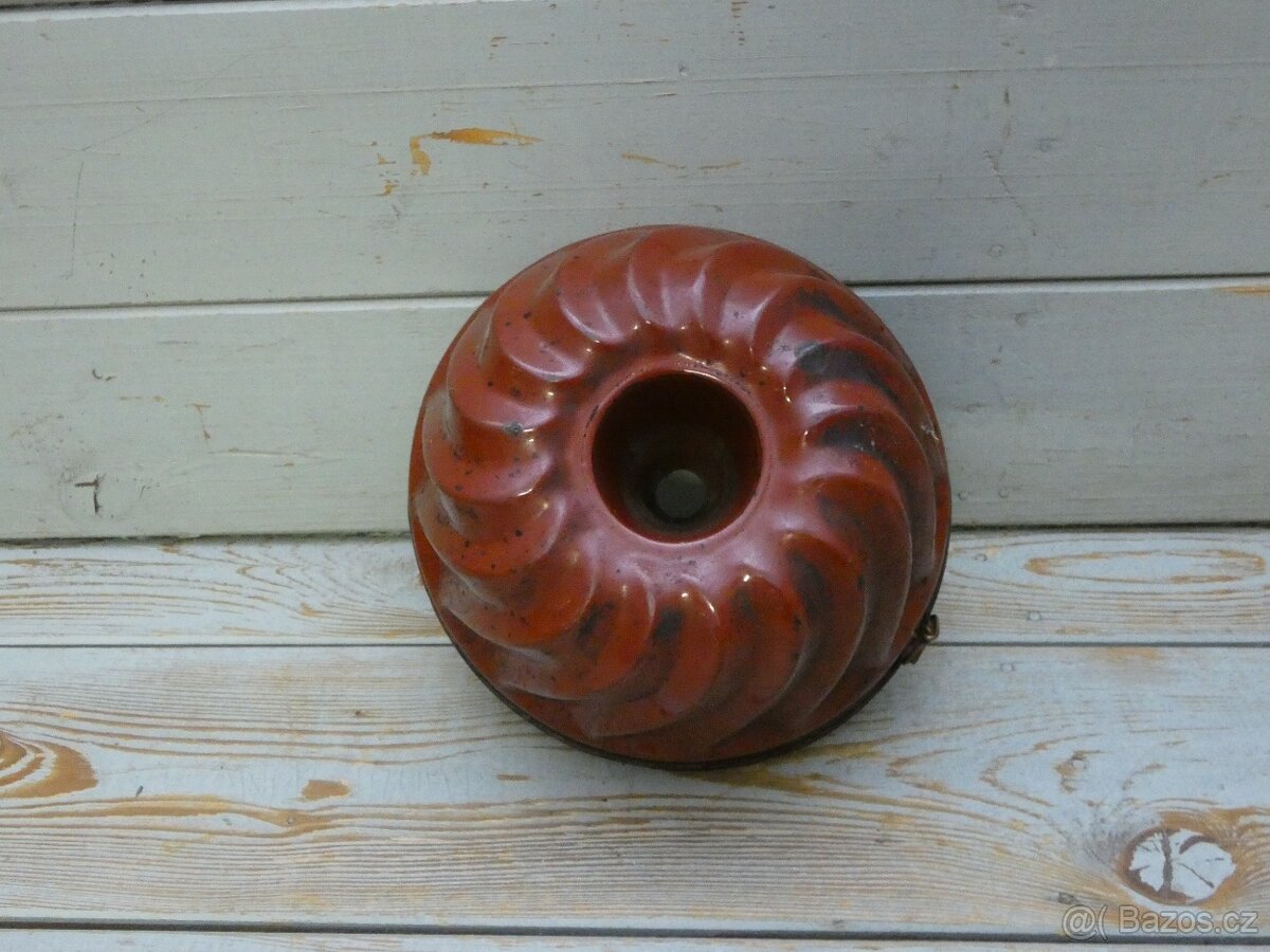 Smaltovaná bábovka hněda - 2