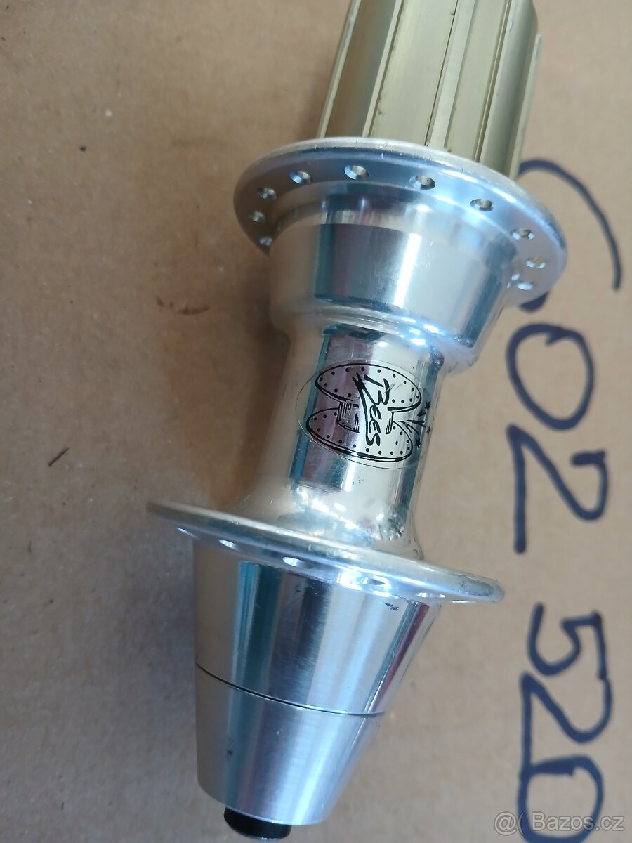 Zadní náboj BEES nový 32 děr - 2