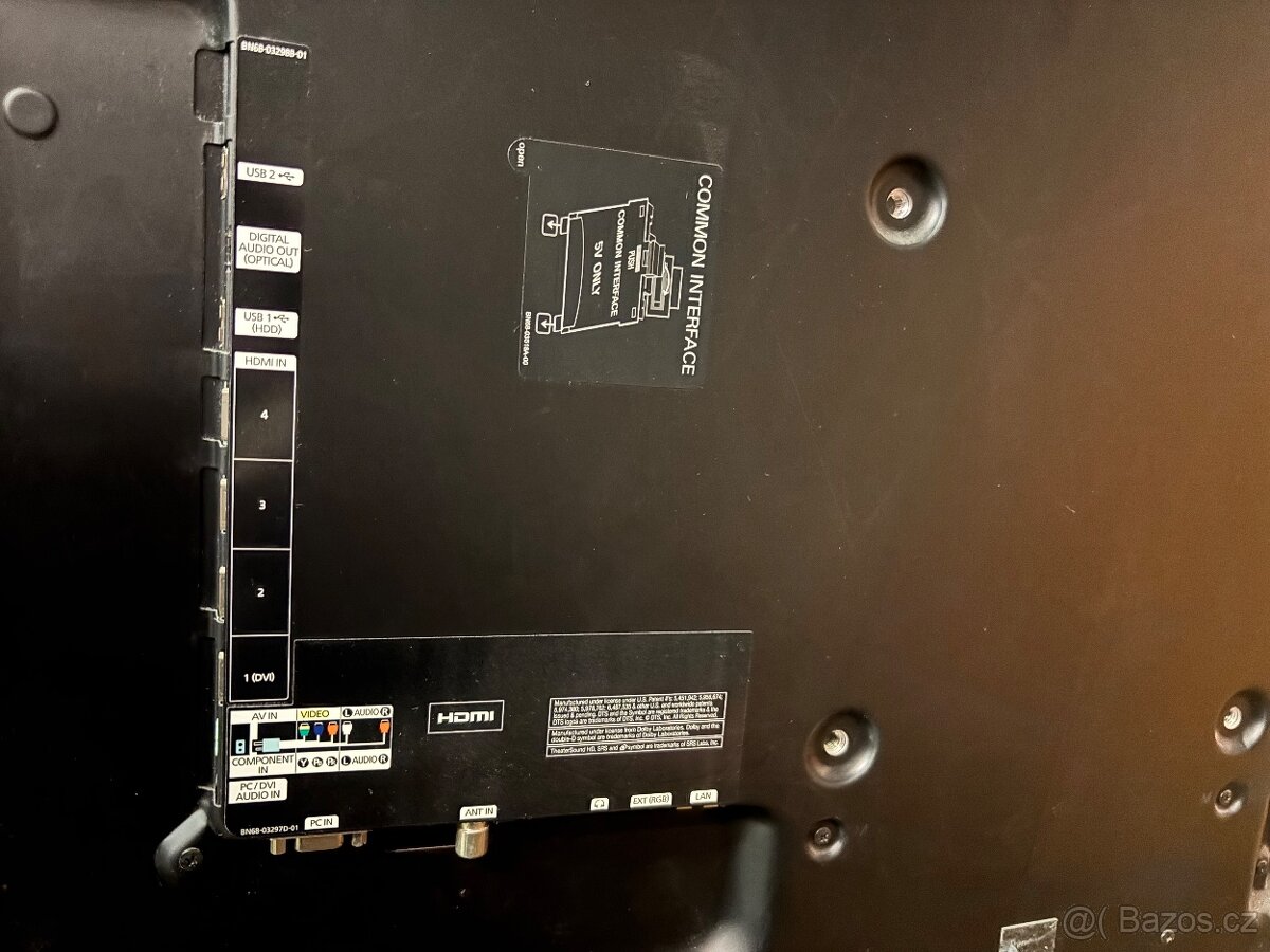 Televizor SAMSUNG, úhlopříčka 40" (101 cm) - 2