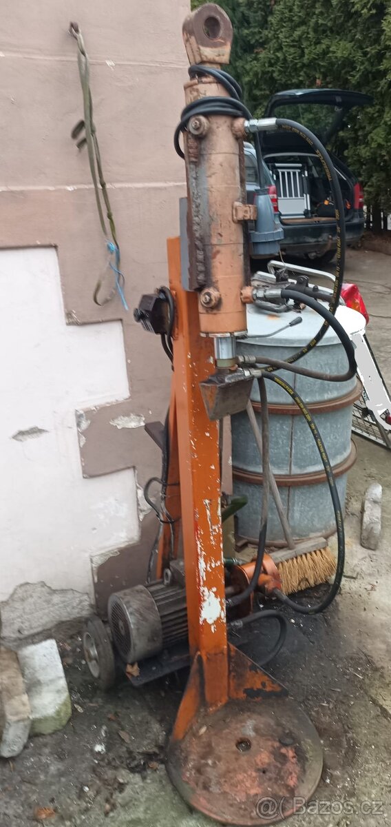 štípačka dřeva - 2